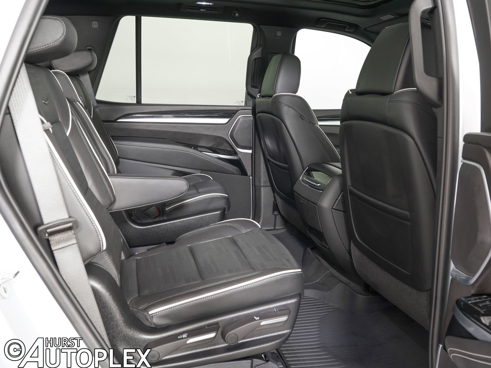 Used 2026 Cadillac Escalade Sport w/ Touring Package image 11