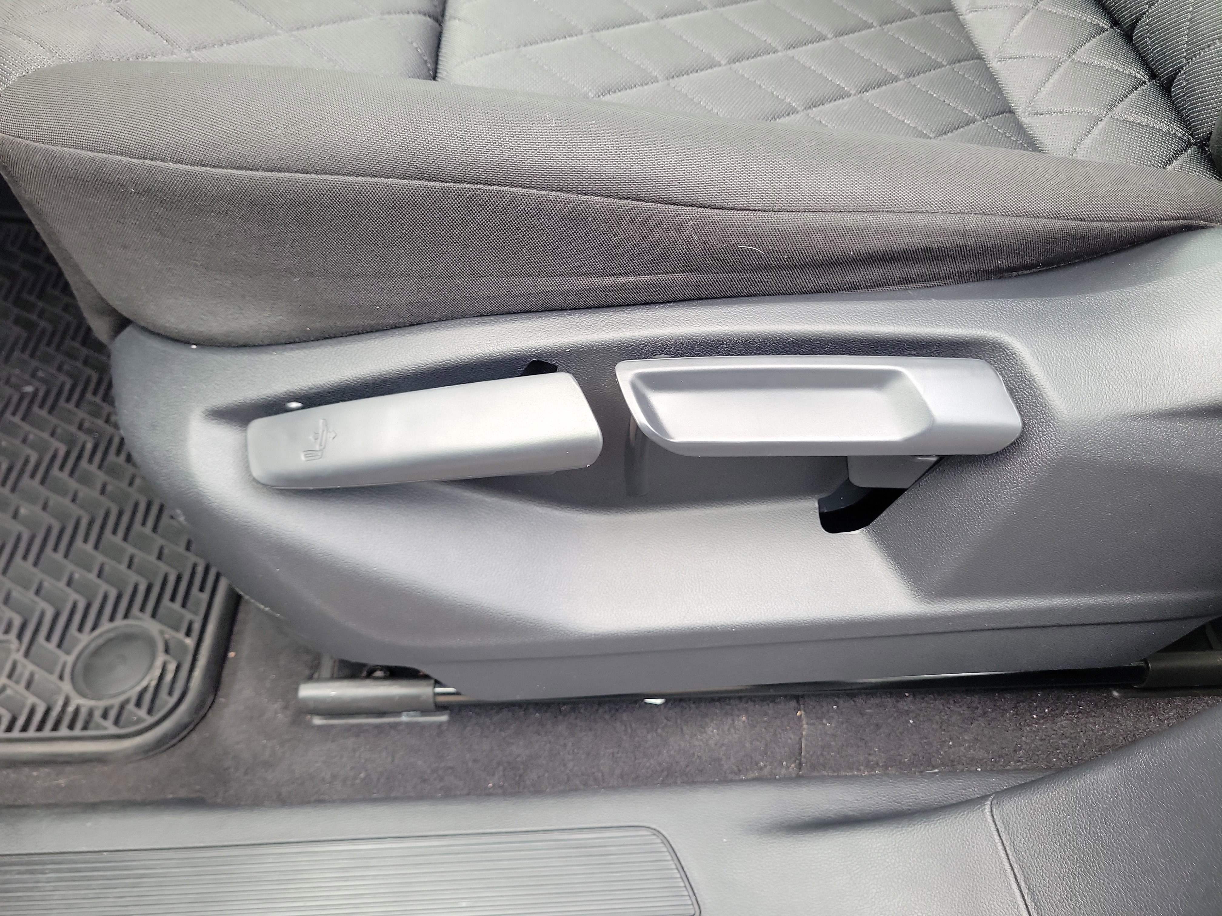 Used 2019 Volkswagen Atlas S FWD image 22