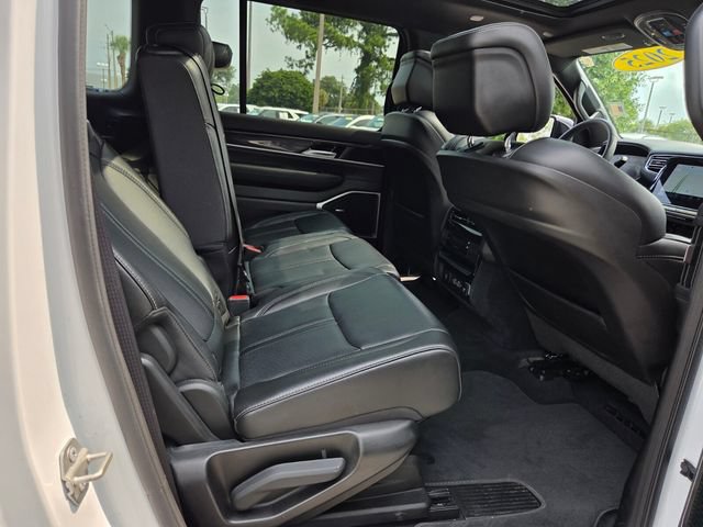 Used 2024 Jeep Wagoneer 2WD w/ Premium Group I image 20
