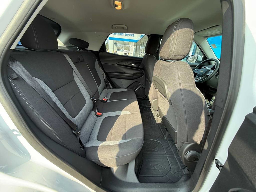 Used 2026 Chevrolet TrailBlazer LT w/ Convenience Package image 33