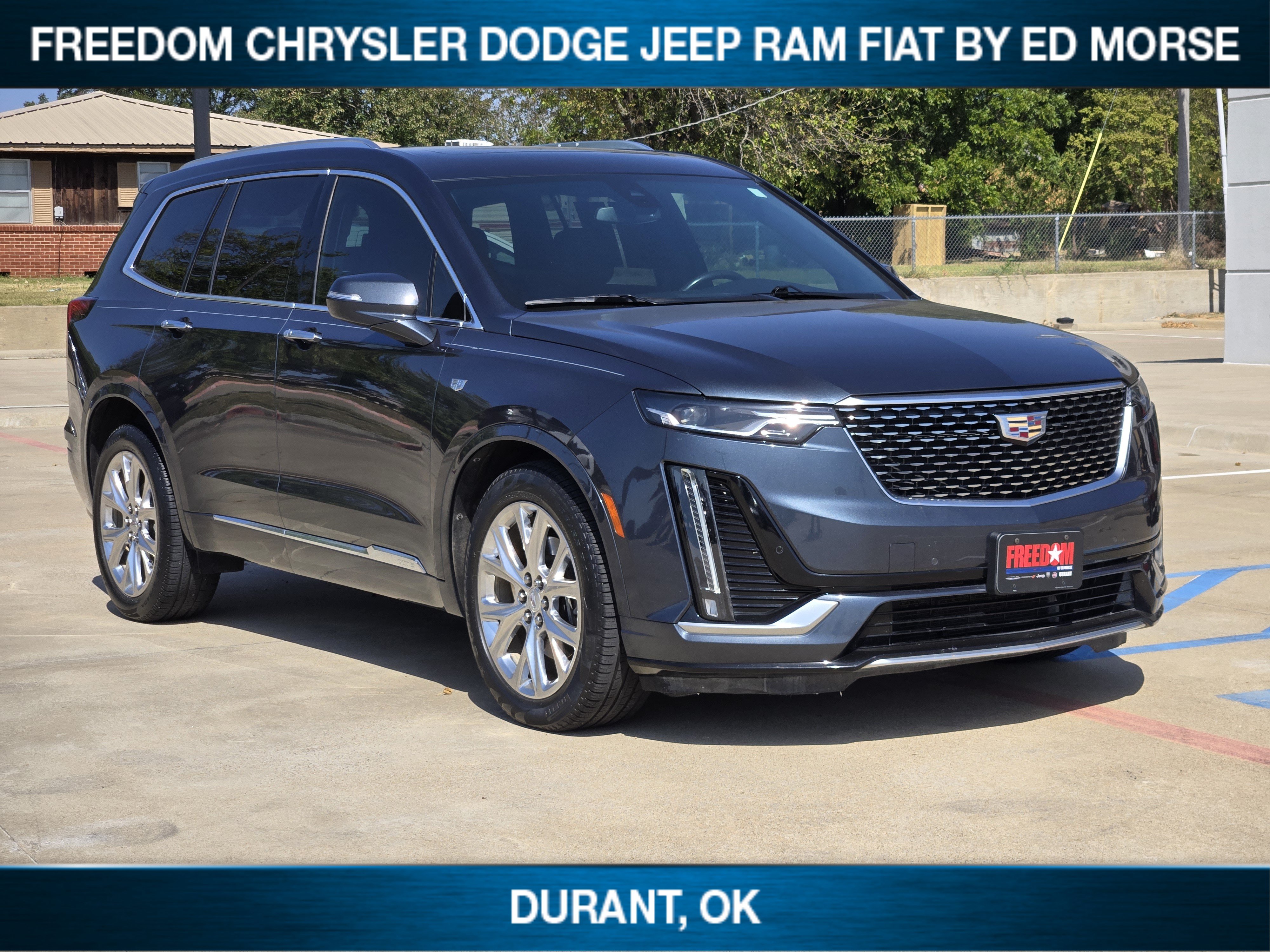 Used 2020 Cadillac XT6 Premium Luxury w/ LPO, Radiant Package FWD image 2