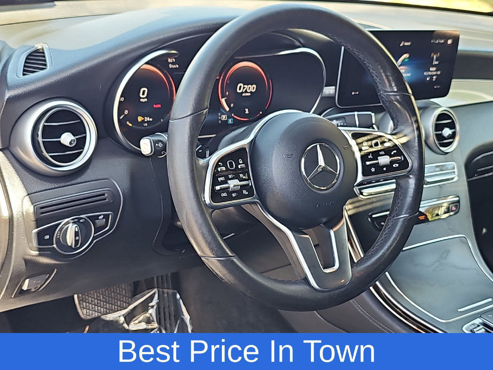 Used 2020 Mercedes-Benz GLC 300 4MATIC Coupe w/ Parking Assistance Package image 16