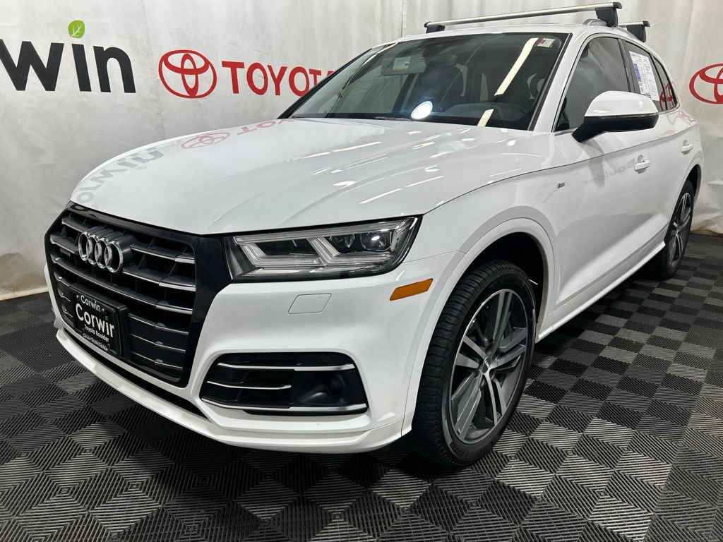 Used 2020 Audi Q5 e Premium Plus w/ Premium Plus Package AWD/4WD image 3