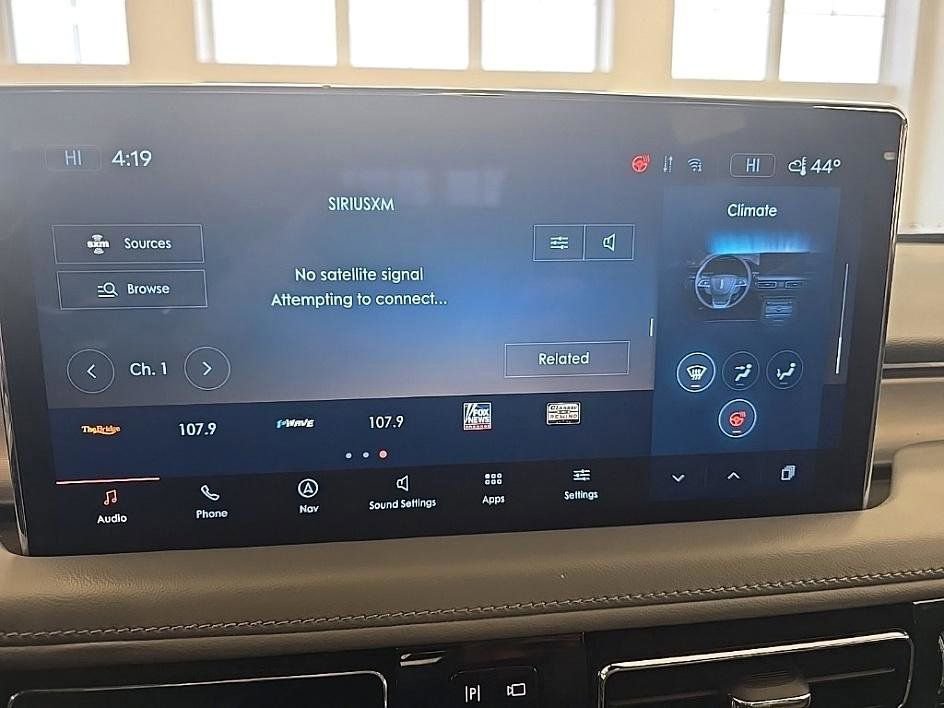 Used 2022 Lincoln Nautilus Reserve w/ Equipment Group 201A image 19