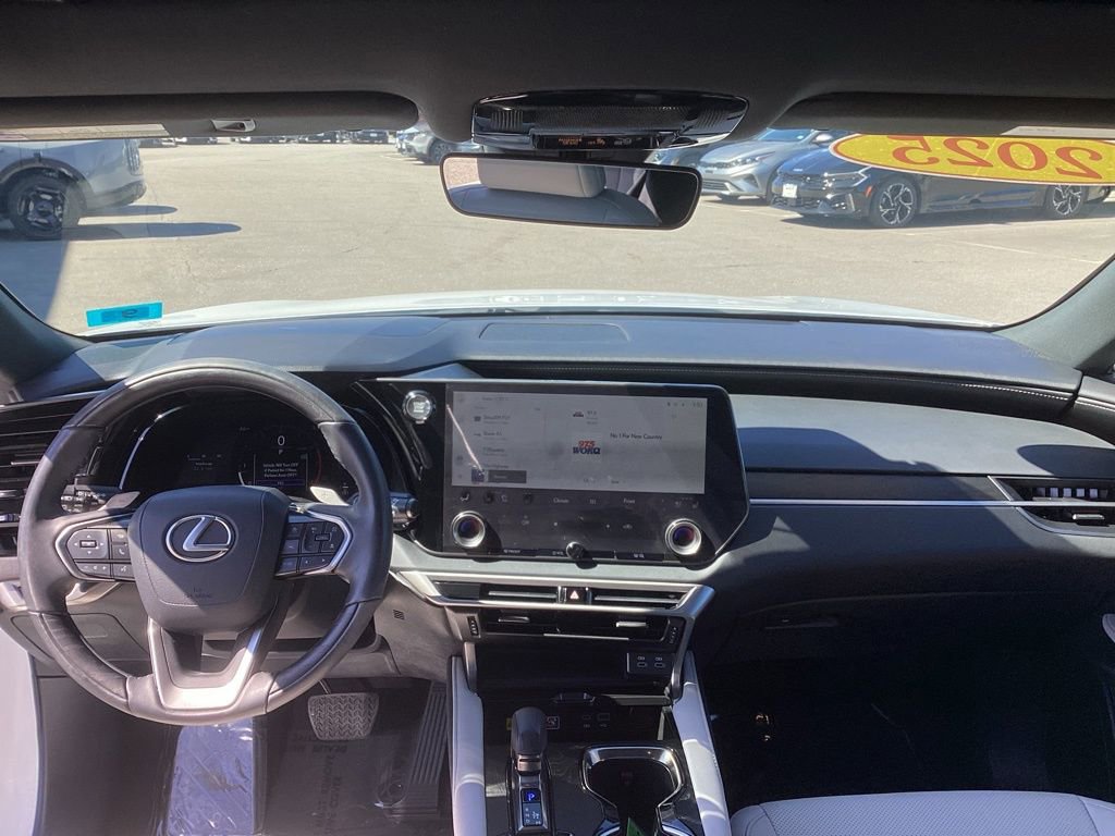 Used 2025 Lexus RX 350 F Sport w/ Accessory Package (Z1) image 18
