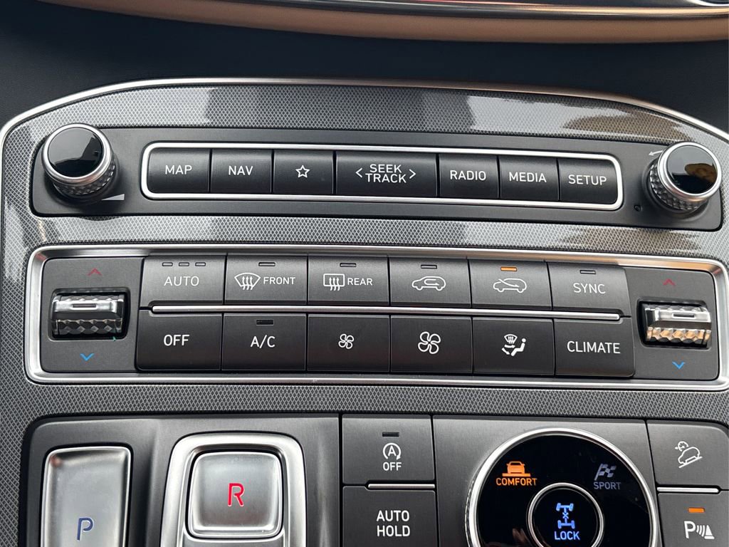 Used 2023 Hyundai Santa Fe Calligraphy image 35