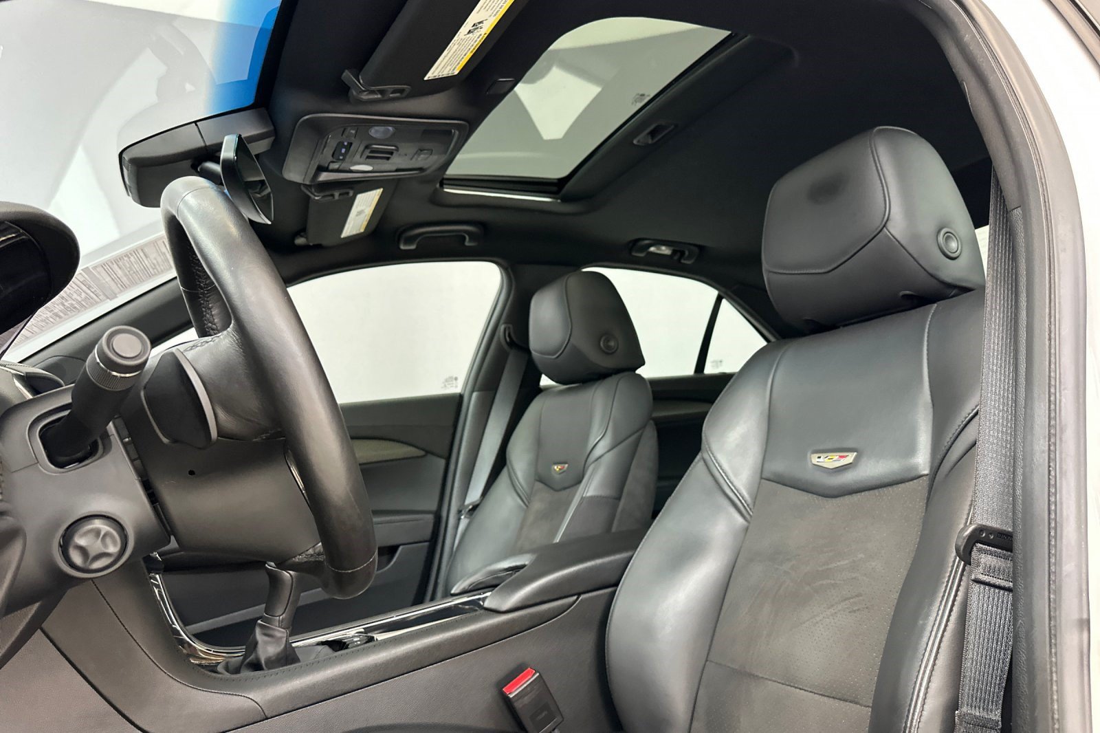 Used 2017 Cadillac ATS V w/ Carbon Fiber Package RWD image 22