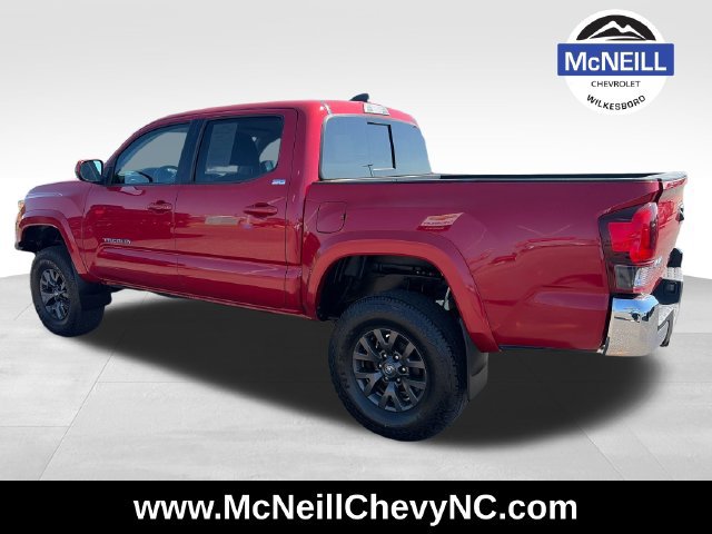 Used 2021 Toyota Tacoma SR5 AWD/4WD image 6