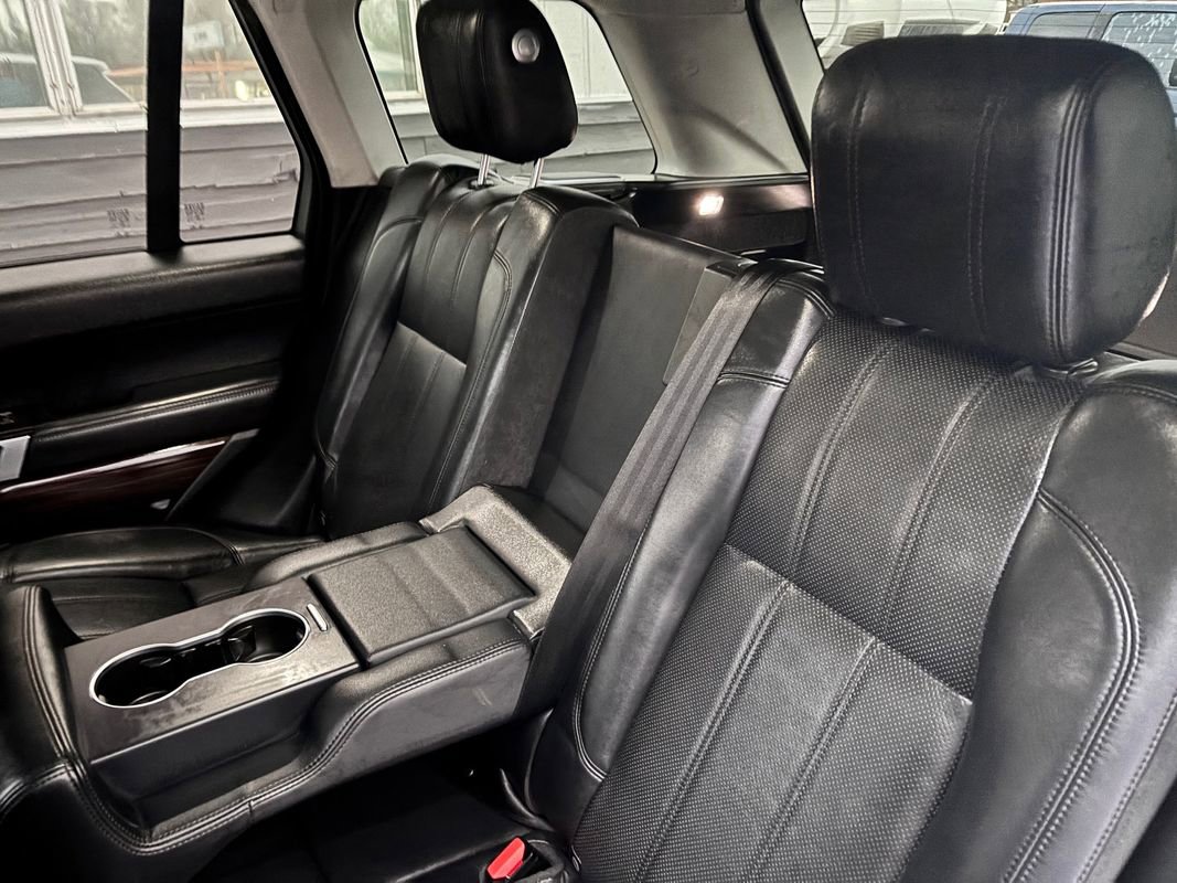 Used 2017 Land Rover Range Rover HSE image 30