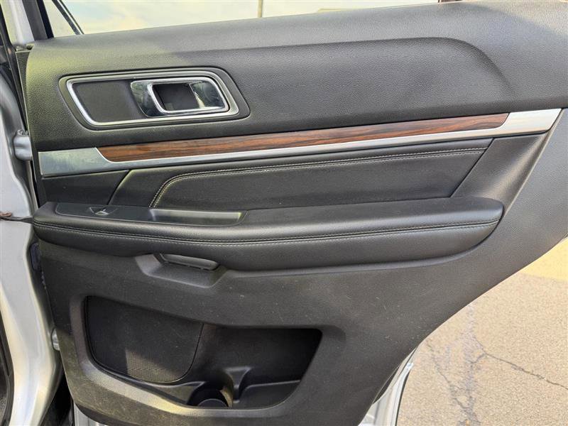 Used 2017 Ford Explorer Limited w/ Equipment Group 303A image 12