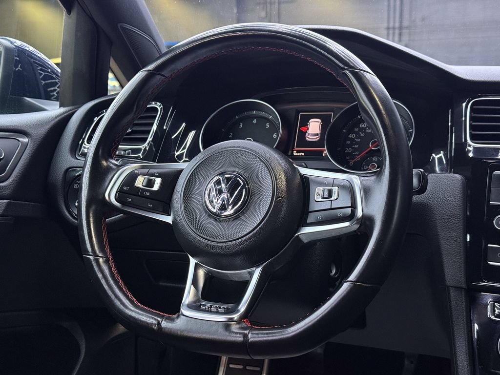 Used 2018 Volkswagen Golf 4-Door FWD image 21