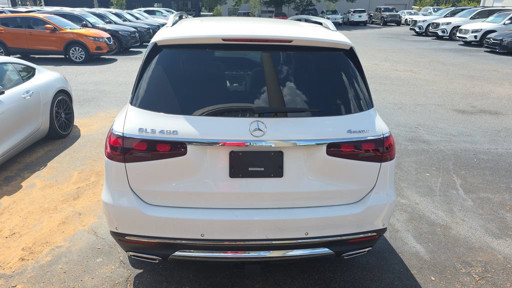 Used 2024 Mercedes-Benz GLS 450 4MATIC image 5