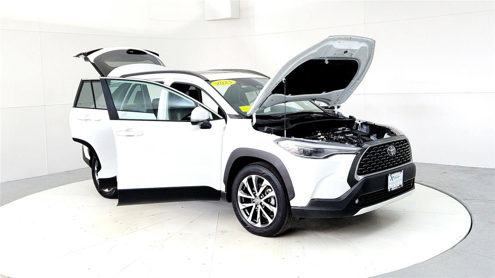 Certified 2023 Toyota Corolla Cross XLE w/ Convenience Package image 12