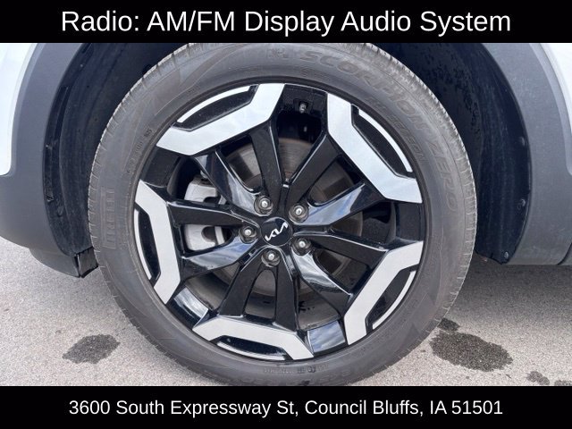 Used 2025 Kia Telluride EX w/ EX Captain's Chair Package AWD/4WD image 11