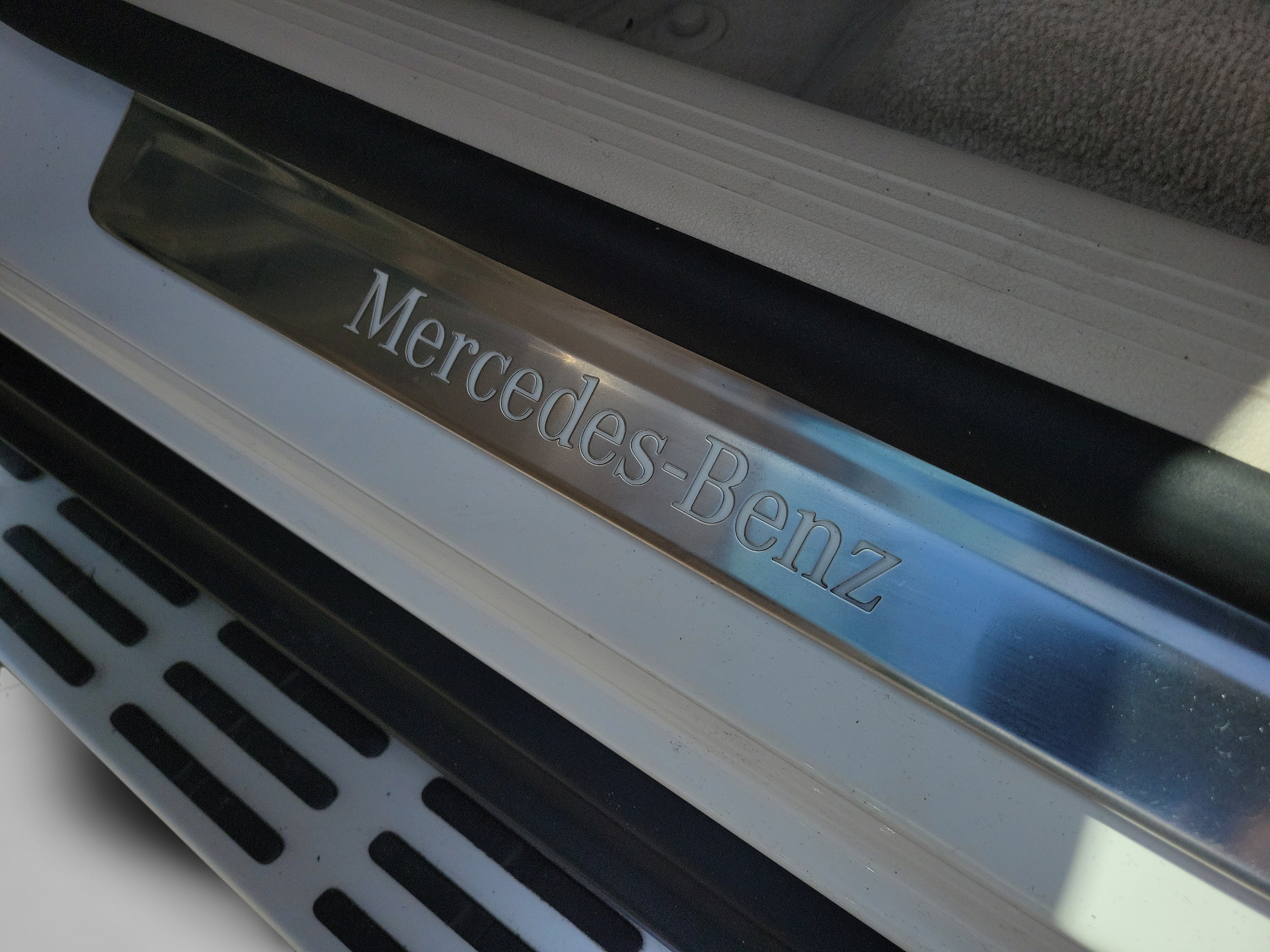 Used 2024 Mercedes-Benz EQS 450+ 4MATIC SUV image 33