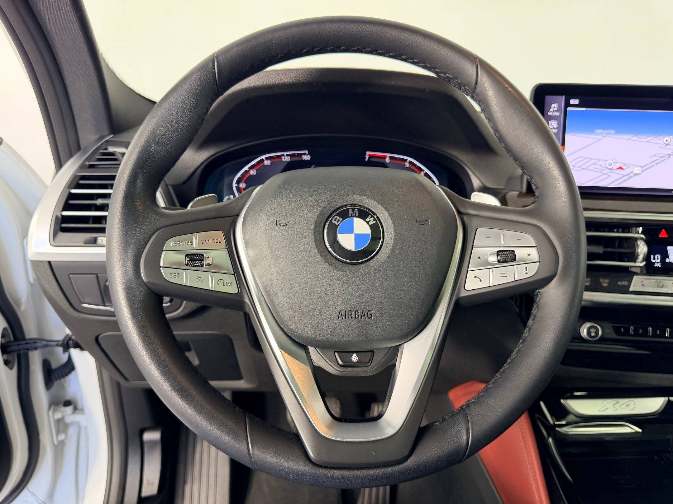 Certified 2025 BMW X4 xDrive30i AWD/4WD image 14