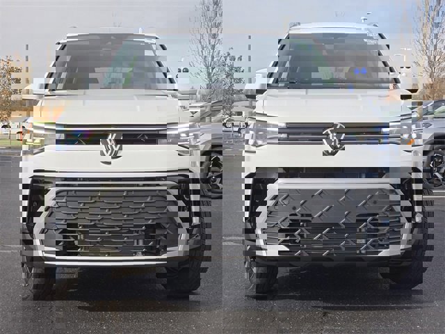 New 2026 Volkswagen Taos SE AWD/4WD image 8