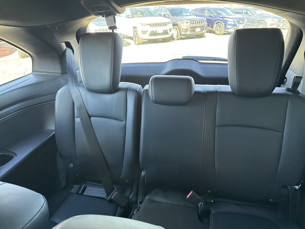 Used 2025 Honda Odyssey Sport-L image 27