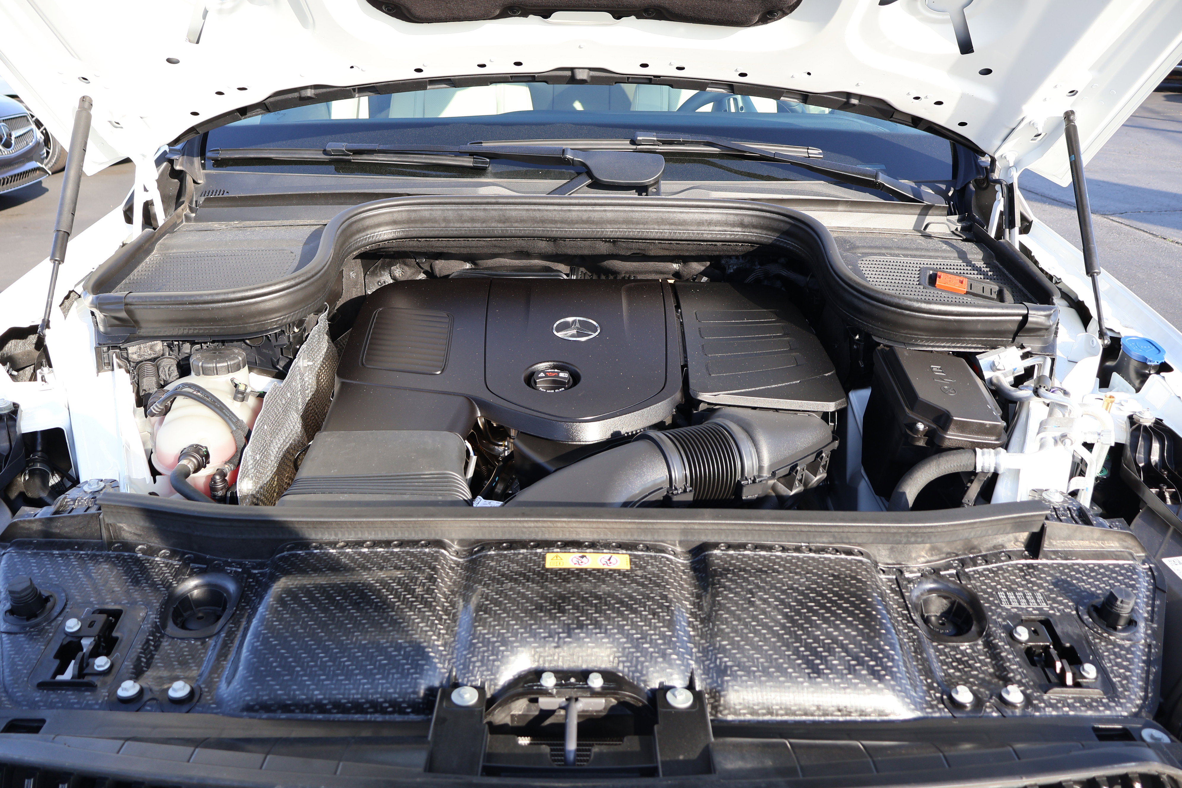 Used 2025 Mercedes-Benz GLE 450e 4MATIC image 46