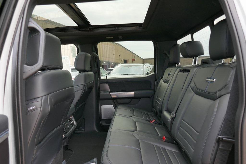 New 2026 Ford F350 Platinum w/ FX4 Off-Road Package image 13