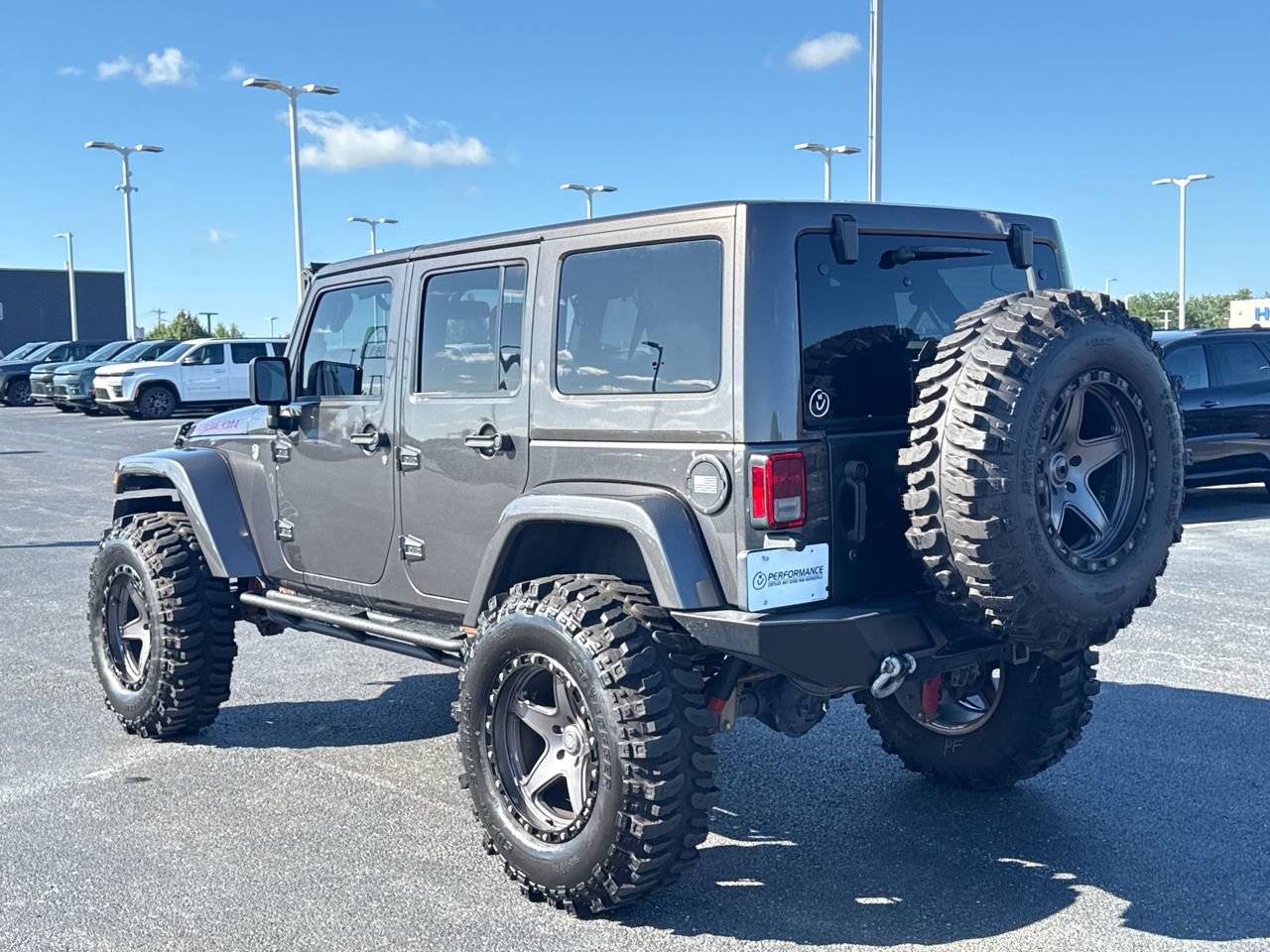 Used 2017 Jeep Wrangler Unlimited Rubicon w/ Cold Weather Group AWD/4WD image 4