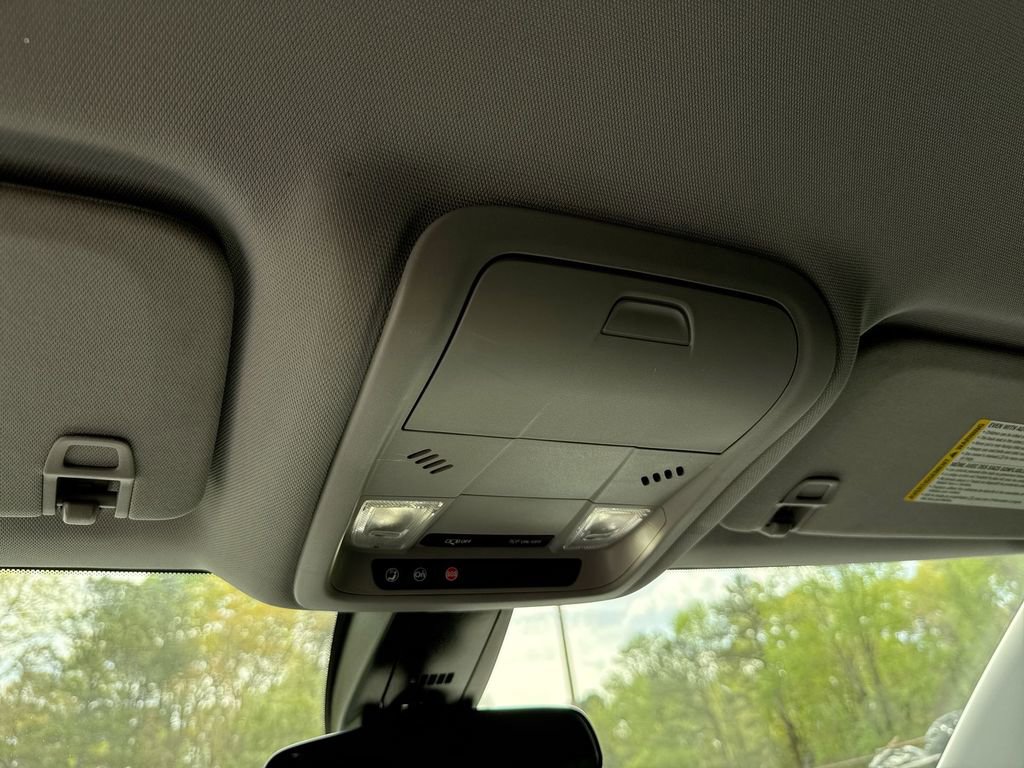 Used 2024 Chevrolet Blazer LT w/ Driver Confidence Package image 19