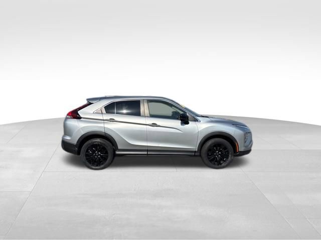 Used 2023 Mitsubishi Eclipse Cross LE image 7