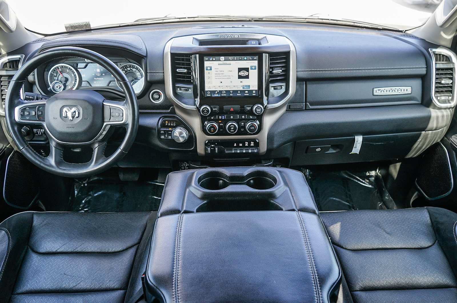 Used 2022 RAM 1500 Laramie AWD/4WD image 11
