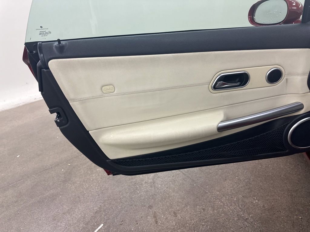 Used 2005 Chrysler Crossfire Limited image 21