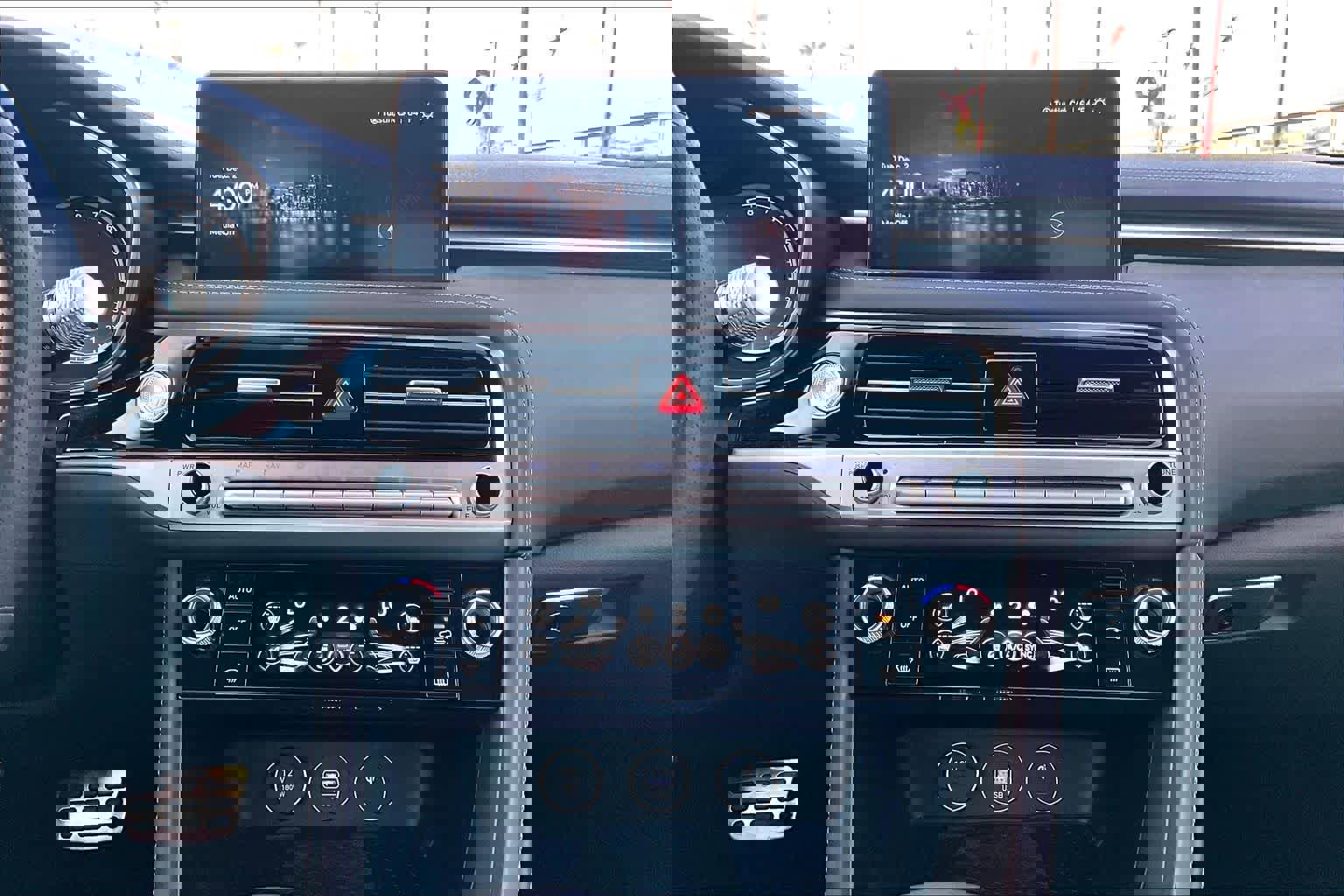 Used 2024 Genesis G70 3.3T Advanced w/ Sport Prestige Package image 33