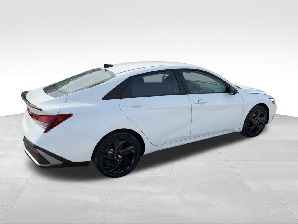 New 2026 Hyundai Elantra Sport FWD image 8