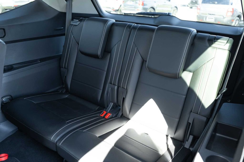 Used 2023 Volkswagen Atlas SEL image 16