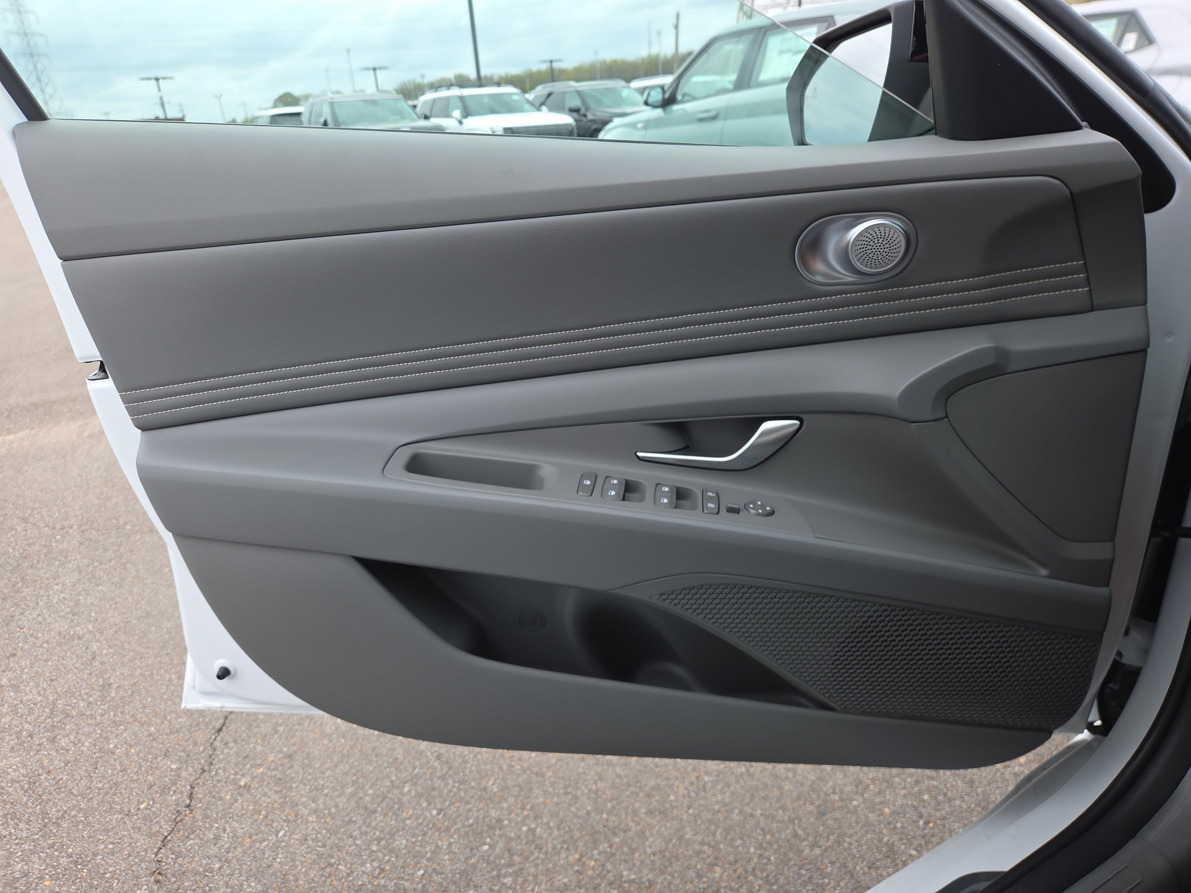 New 2026 Hyundai Elantra Sport image 8
