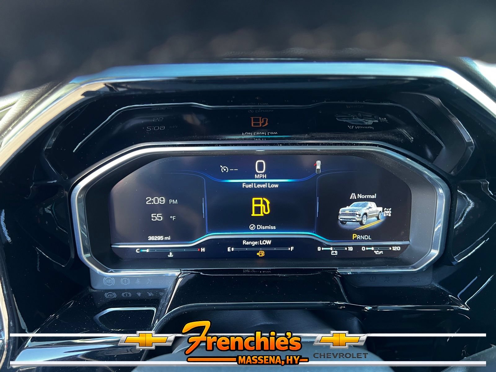 Used 2023 Chevrolet Silverado 1500 LT AWD/4WD image 13