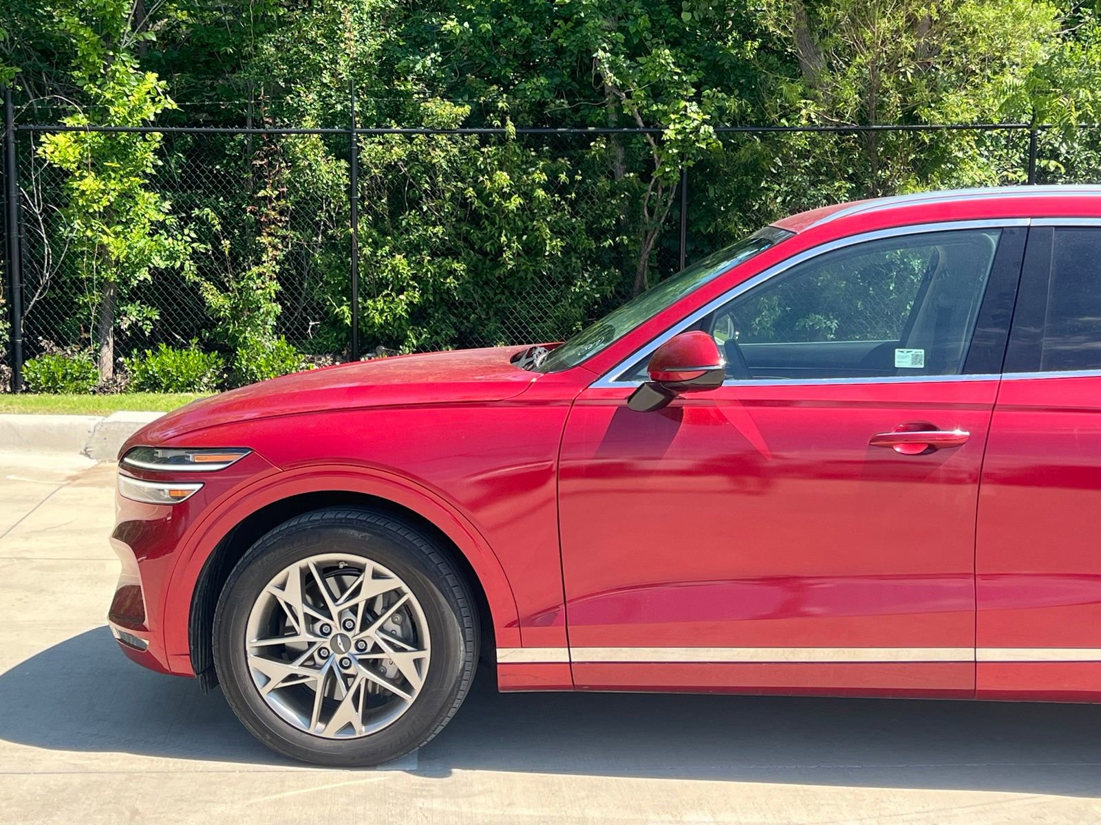 Used 2025 Genesis GV70 2.5T AWD/4WD image 6