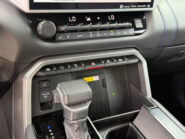 Used 2023 Toyota Tundra Platinum w/ Advanced Package AWD/4WD image 19