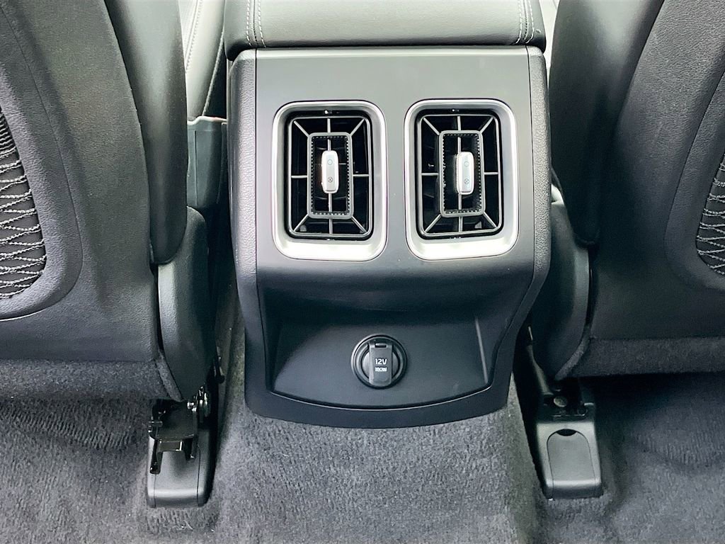 Certified 2025 Kia Sorento S w/ Panoramic Sunroof Package image 25