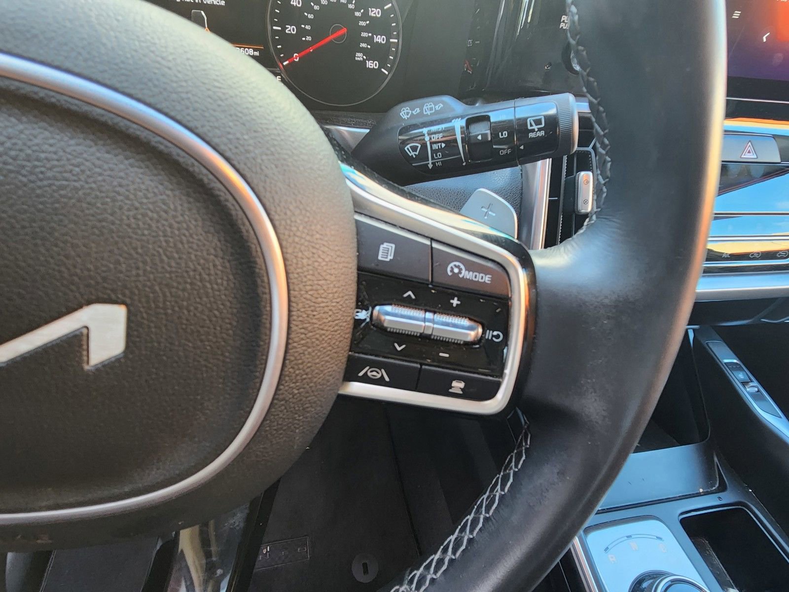 Used 2023 Kia Sorento EX image 12