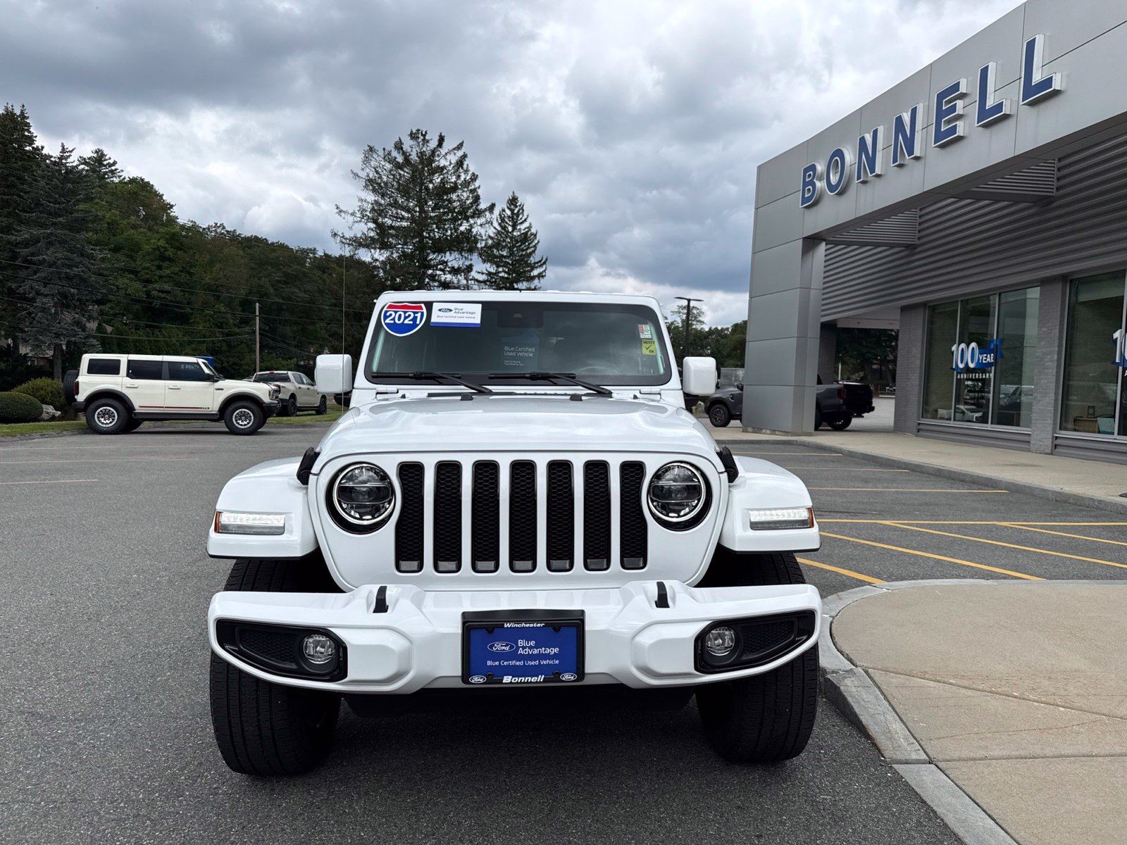 Used 2021 Jeep Wrangler Unlimited Sahara AWD/4WD image 6