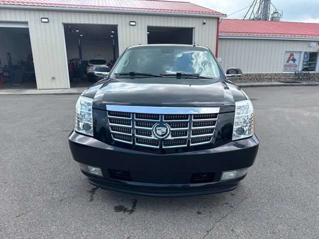 Used 2011 Cadillac Escalade Premium AWD/4WD image 8