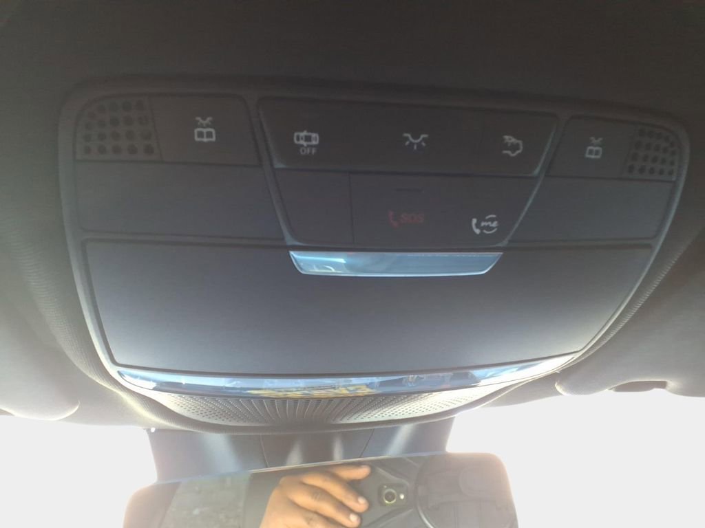 Used 2022 Mercedes-Benz GLC 300 4MATIC image 25