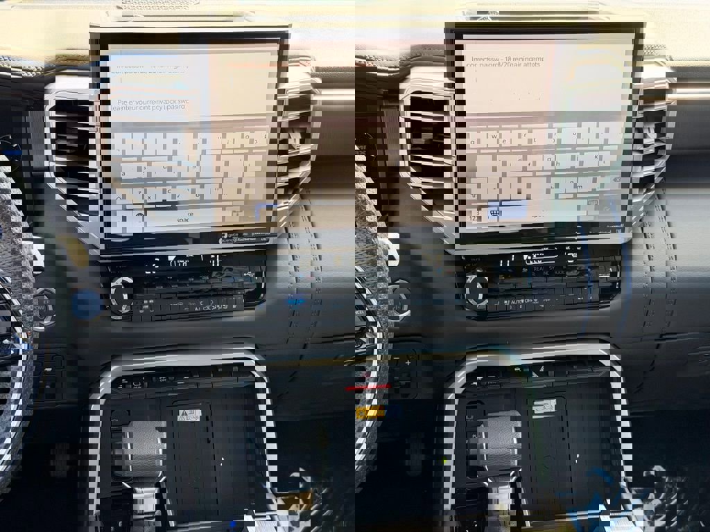 Used 2024 Toyota Sequoia Platinum image 16