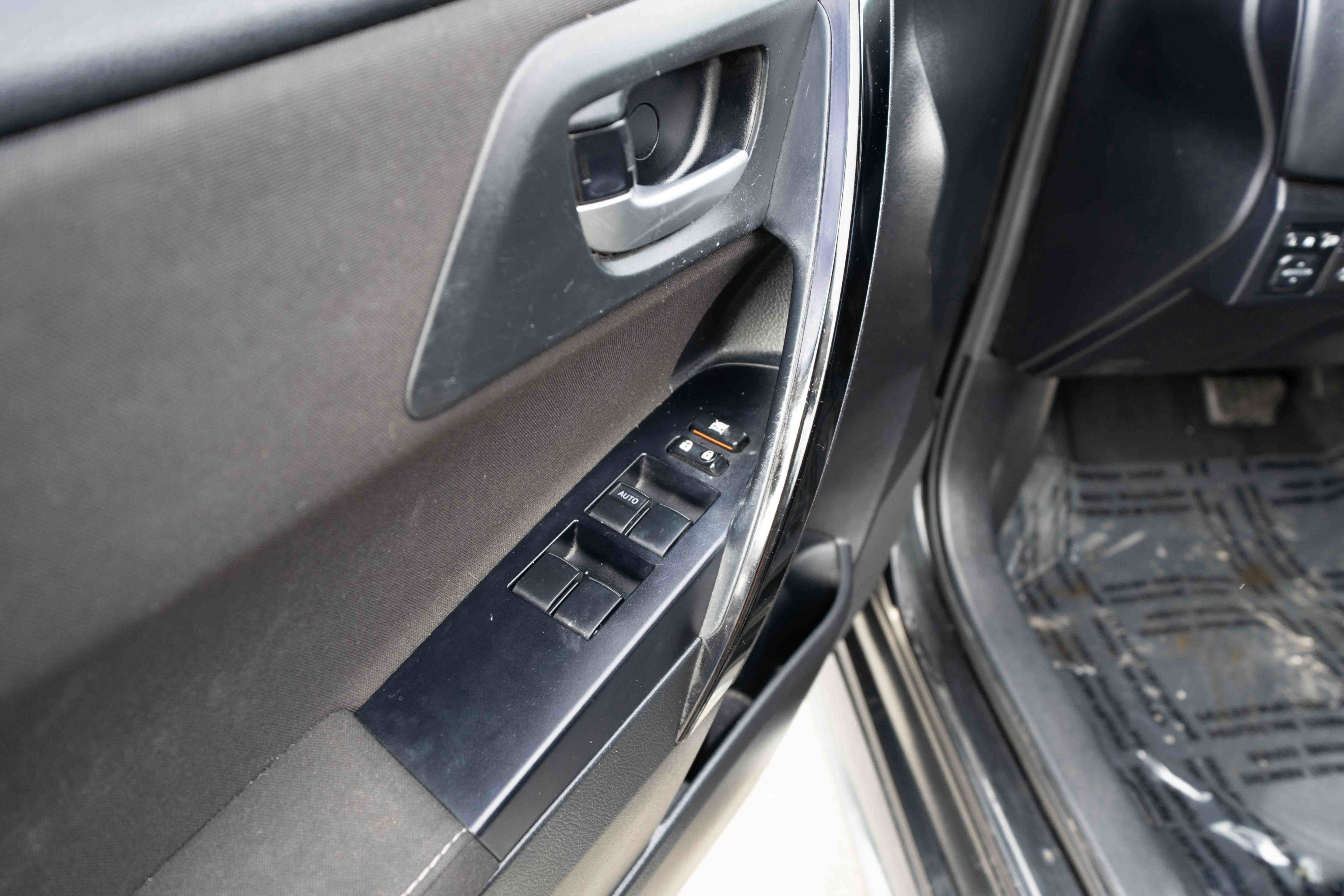 Used 2018 Toyota Corolla iM image 7