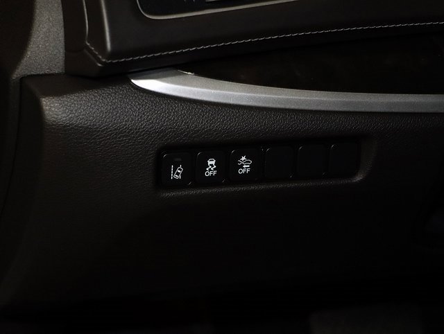 Certified 2018 Acura RLX w/ Technology Package image 24