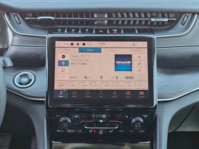 Used 2023 Jeep Grand Cherokee L Limited image 13