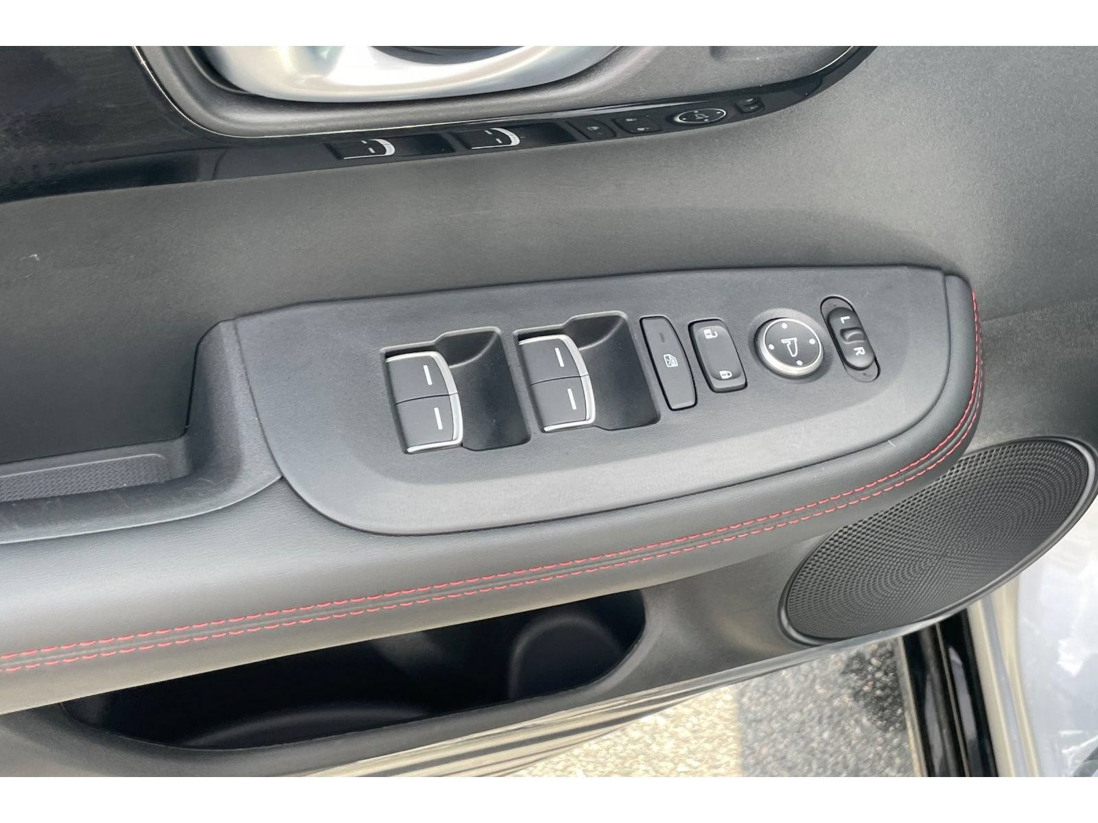Certified 2025 Acura ADX A-Spec AWD/4WD image 11