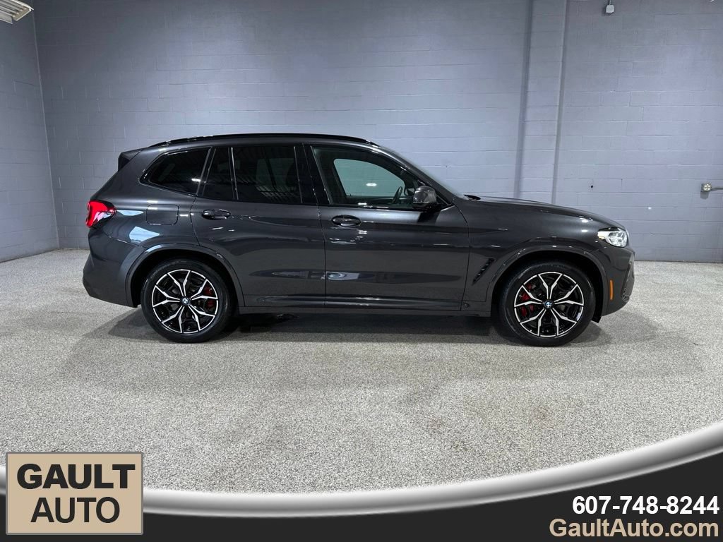 Used 2023 BMW X3 xDrive30i w/ M Sport Package AWD/4WD image 2