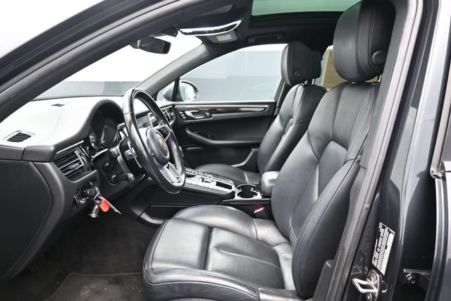 Used 2020 Porsche Macan AWD/4WD image 7