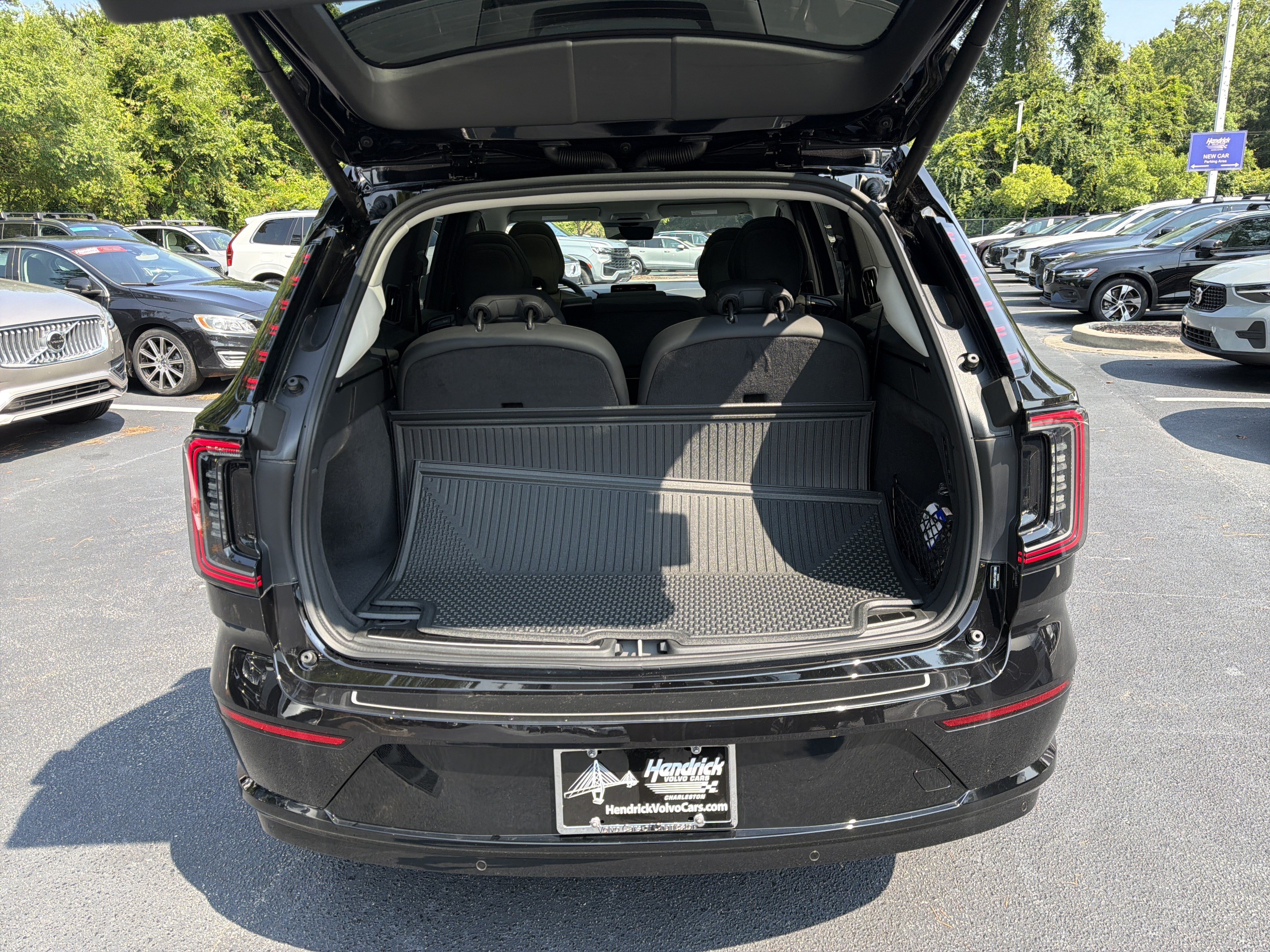 New 2026 Volvo EX90 Ultra AWD/4WD image 35