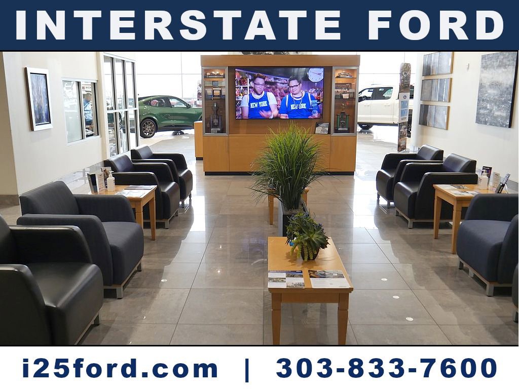 Used 2022 Ford F350 Lariat image 6